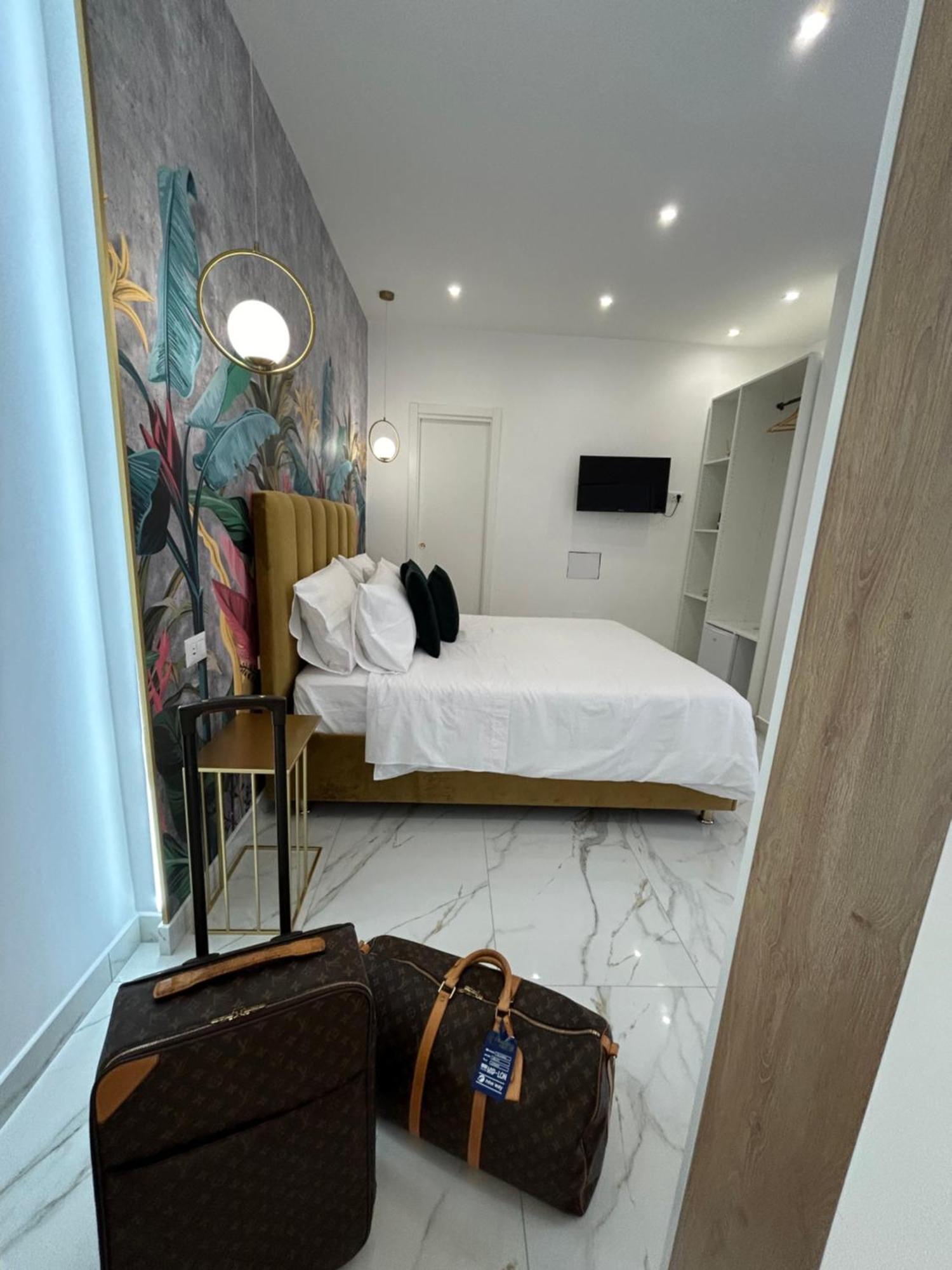 Savior Deluxe Rooms Napoli Esterno foto
