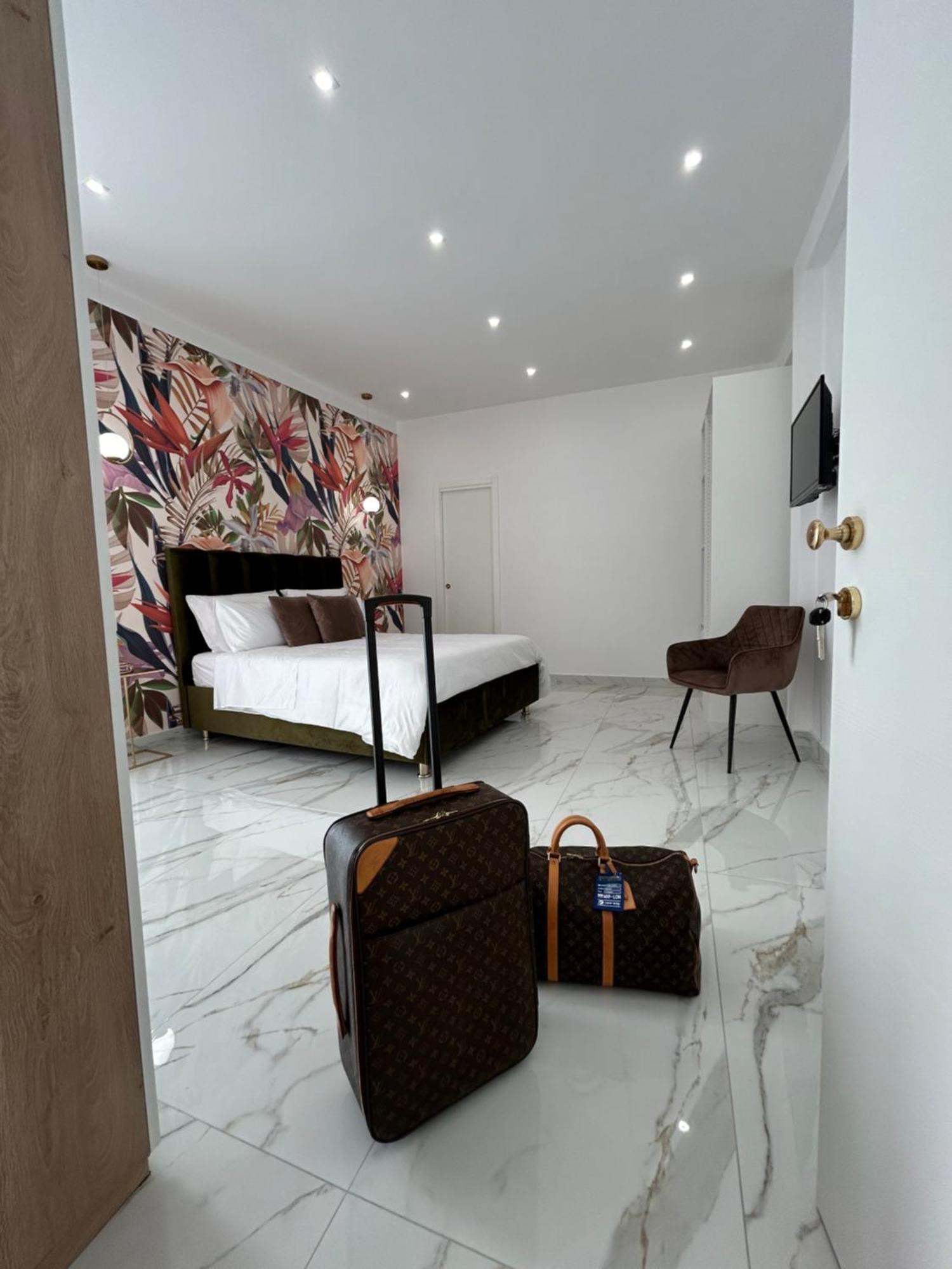 Savior Deluxe Rooms Napoli Esterno foto