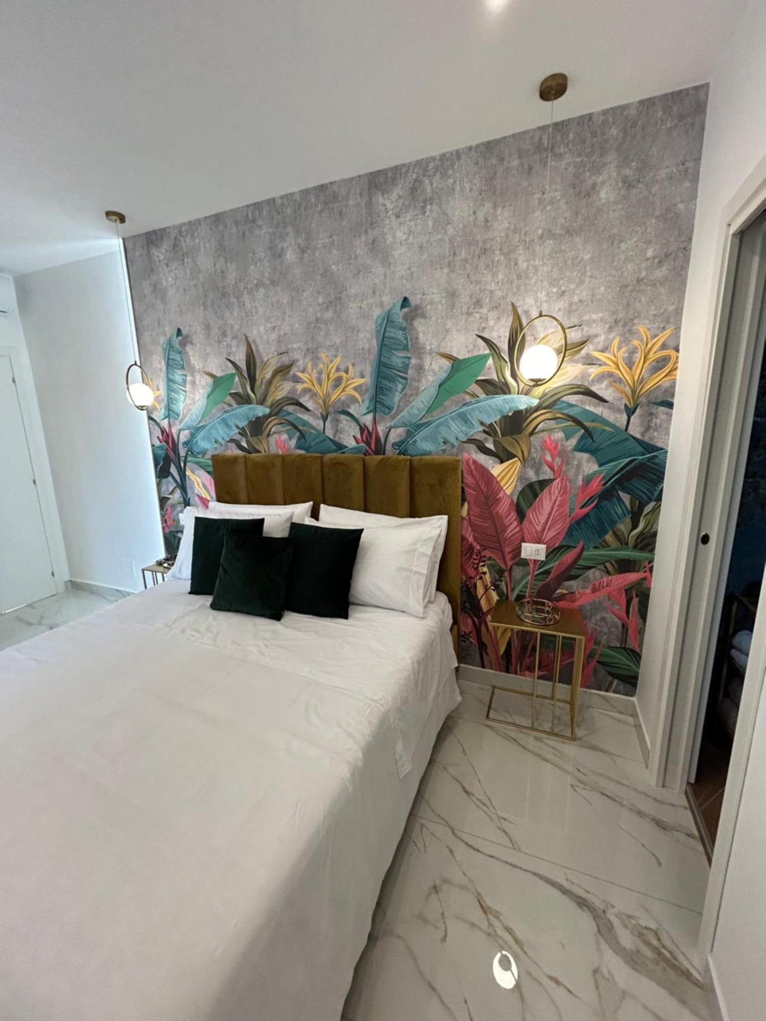 Savior Deluxe Rooms Napoli Esterno foto