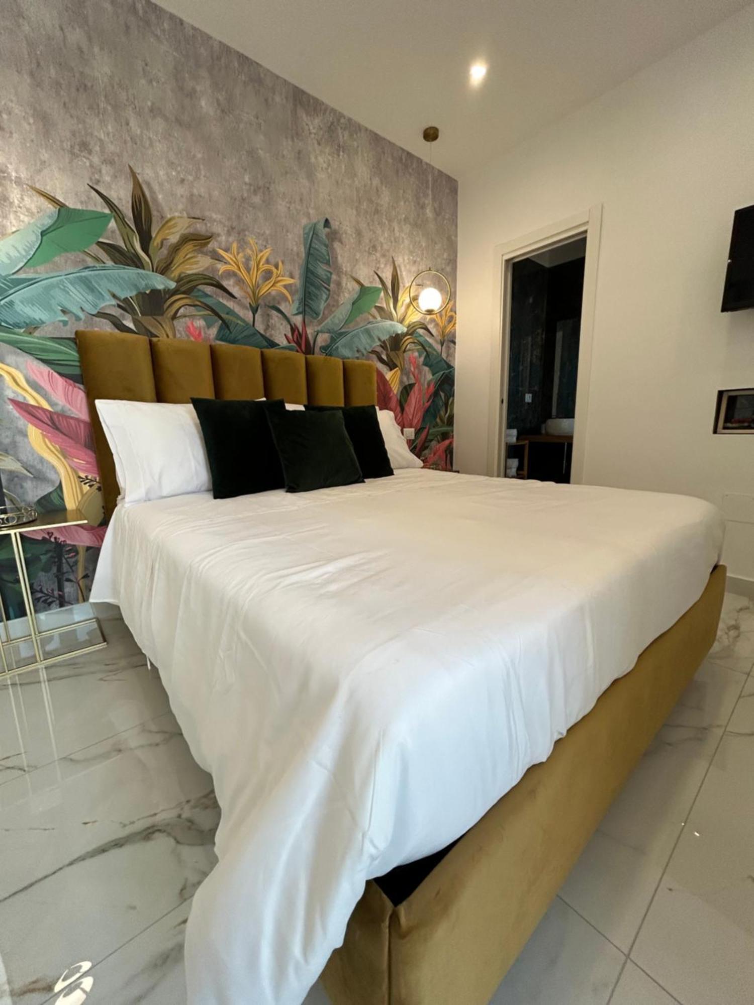 Savior Deluxe Rooms Napoli Esterno foto
